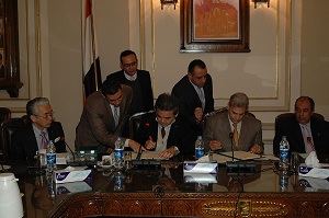 Cairo University Signs Cooperation Agreement with Hiroshima University