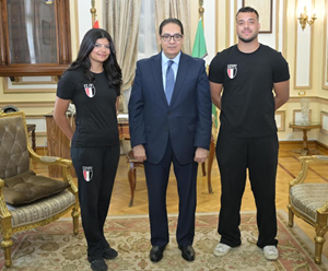 جامعة القاهرة تدعم الرياضة المصرية بتعاون وثيق مع الاتحاد المصري لألعاب القوى‎</a>
