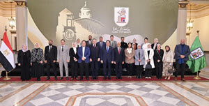 رئيس جامعة القاهرة يترأس الاجتماع الأول لمنصة «أثر» لتنظيم وتوثيق ساعات المشاركة المجتمعية للطلاب‎