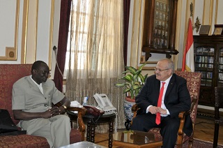 Cairo University Receives Educational Delegate from Nigeria