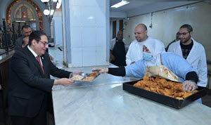 رئيس جامعة القاهرة يتابع الخدمات بالمدينة الجامعية بمنطقة بين السرايات ويوجه بحلول فورية لملاحظات الطلاب‎