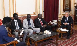 Cairo University President Receives Ambassador of South Sudan in Cairo
