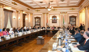 Cairo University Council Approves New Bylaw for University Scientific Research Awards, Develops Non-Egyptian Distinctive Graduate Award