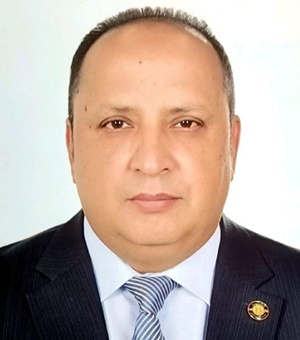 رئيس جامعة القاهرة يعلن صدور القرار الجمهوري بتعيين الدكتور عصام أمين عميدًا لكليةالدراسات العليا للبحوث الإحصائية‎