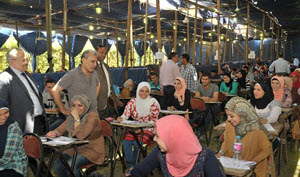 Cairo University President Inspects Faculty of Law Exams at New Pavilions