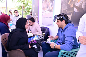 جامعة القاهرة تنظم قافلة متخصصة في طب وجراحة العيون لتوقيع الكشف الطبي والعلاج مجانا لجميع منتسبيها‎