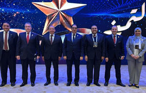 رئيس جامعة القاهرة يشارك نادي أعضاء هيئة التدريس مائدة الإفطار ويؤكد التزام الجامعة بتعزيز منظومة الرعاية الاجتماعية والصحية ودعم أوضاع أعضاء هيئة التدريس والعاملين‎