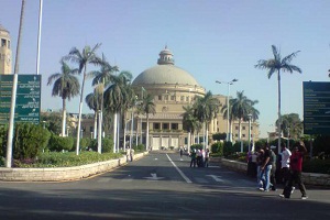 Cairo University Holds an Orientation Seminar of Funding Opportunities, Research Projects and Requisites of Applying for Country and University Prizes