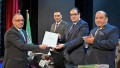مجلس جامعة القاهرة يكرم فريق العمل المشارك فى التنظيم الناجح لزيارة الرئيس الفرنسي ايمانويل ماكرون للجامعة.‎