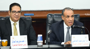 وزير الخارجية يلتقي طلاب كلية الاقتصاد والعلوم السياسية بجامعة القاهرة