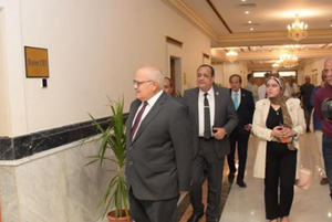 د. الخشت يتفقد جامعة القاهرة الدولية لوضع اللمسات النهائية‎</a>