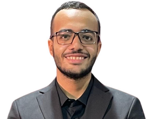 رئيس جامعة القاهرة يهنئ الطالب محمد ياسر بكلية الهندسة لفوزه بالميدالية الذهبية والمركز الأول عالميًا في جائزة تشارلز ماين للقيادة الطلابية